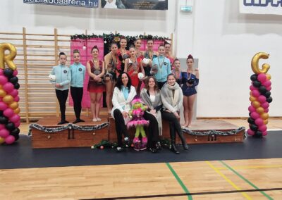 Ezüst lótusz Ritmikus Sport Gimnasztika Egyesület versenyző csapat